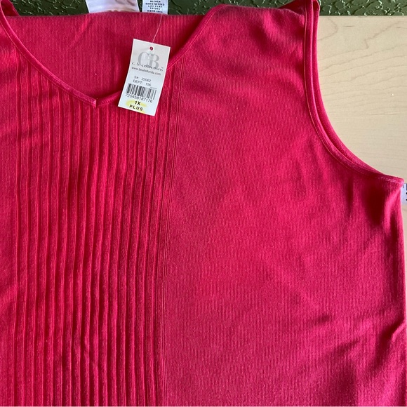 c. b. collections Red Sleeveless Knit Top 1XPlus New W/Tags - Picture 5 of 6